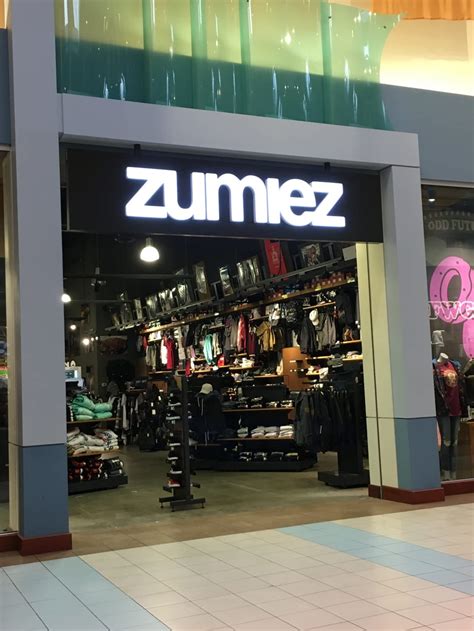 Zumiez